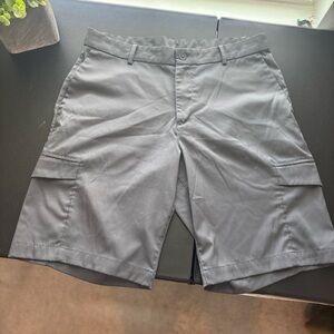 Nike Men's Golf Charcoal Cargo Shorts 32